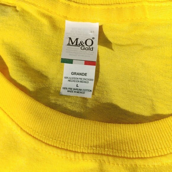 LANDSHARK Lager t-shirt Size Large  BITE SUMMER IN THE BUTT BNWOT - Picture 3 of 4